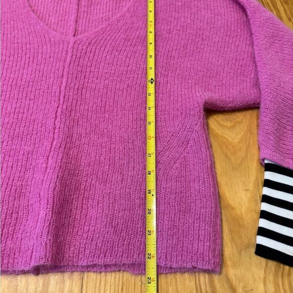 Essentiel Antwerp Contrasting Horizontal-Stripe Jumper In Pink Icing Women’s LRG - Picture 9 of 11